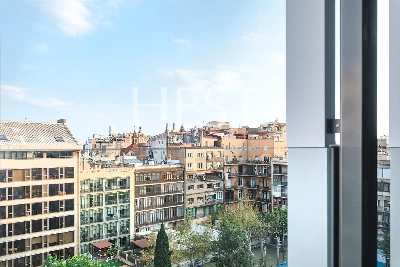 Vista exterior de Piso en venta en Barcelona con Aire acondicionado, Calefacción y Parquet
