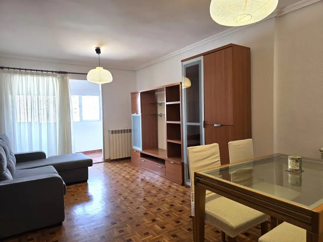 Wohnzimmer von Wohnung zur Miete in Madrid mit Klimaanlage, Heizung und Parkett