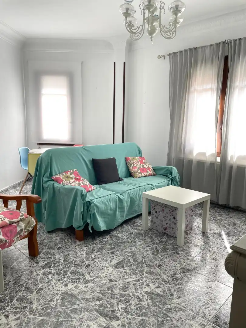 Wohnzimmer von Wohnung zur Miete in Zaragoza mit Heizung, Möbliert und Ofen