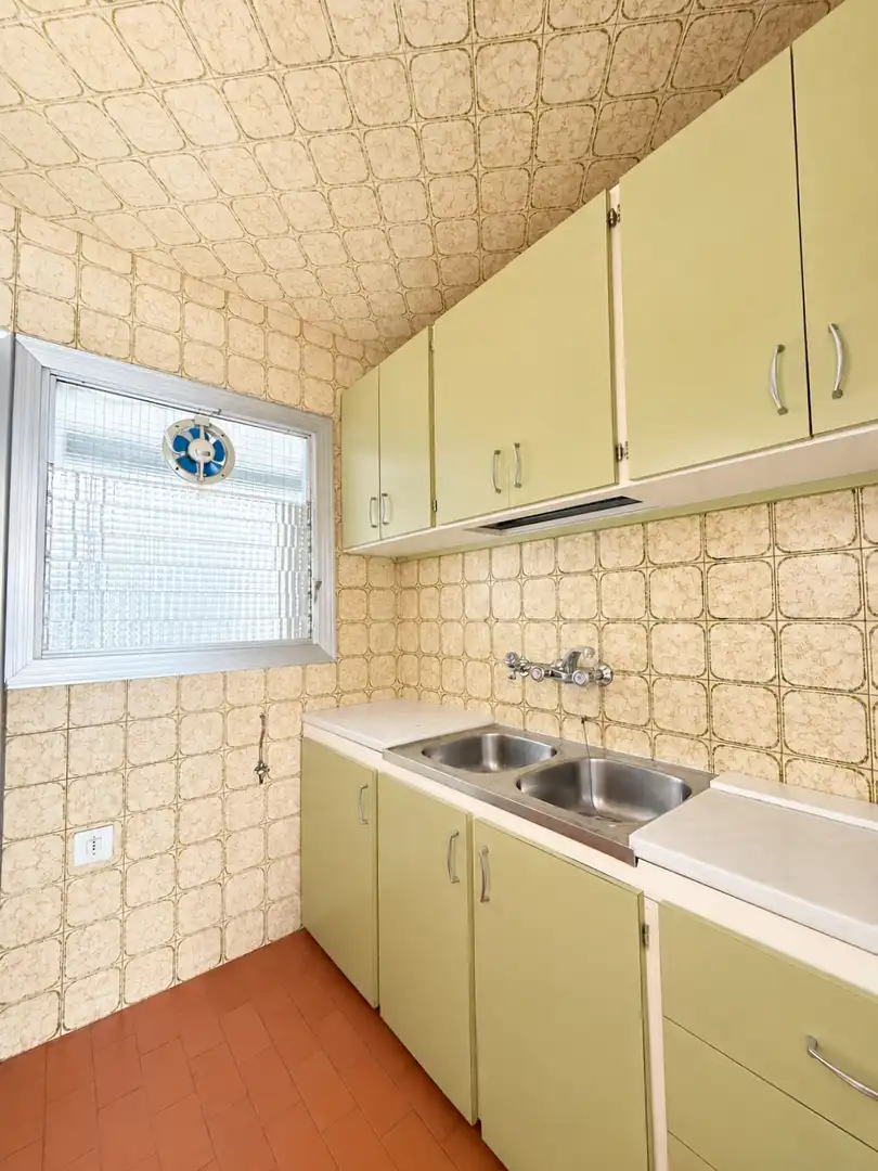 Küche von Wohnung zum Verkauf in Cerdanyola del Vallès mit Balkon