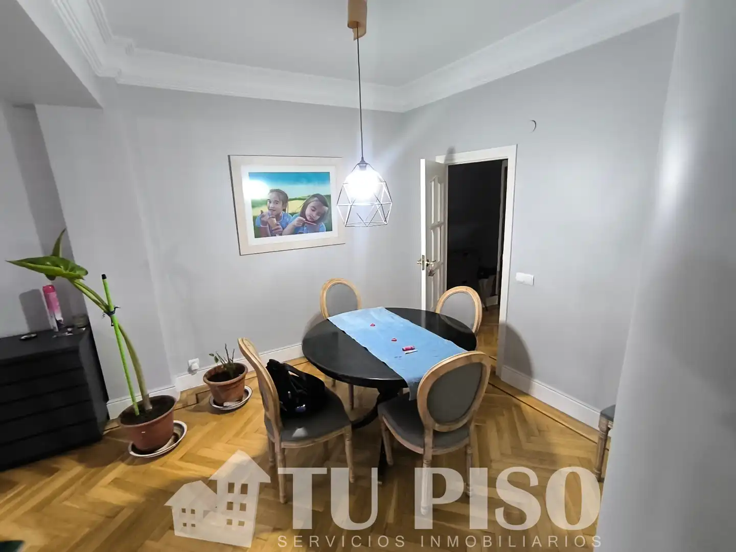 Comedor de Piso en venta en Madrid con Calefacción, Trastero y Amueblado