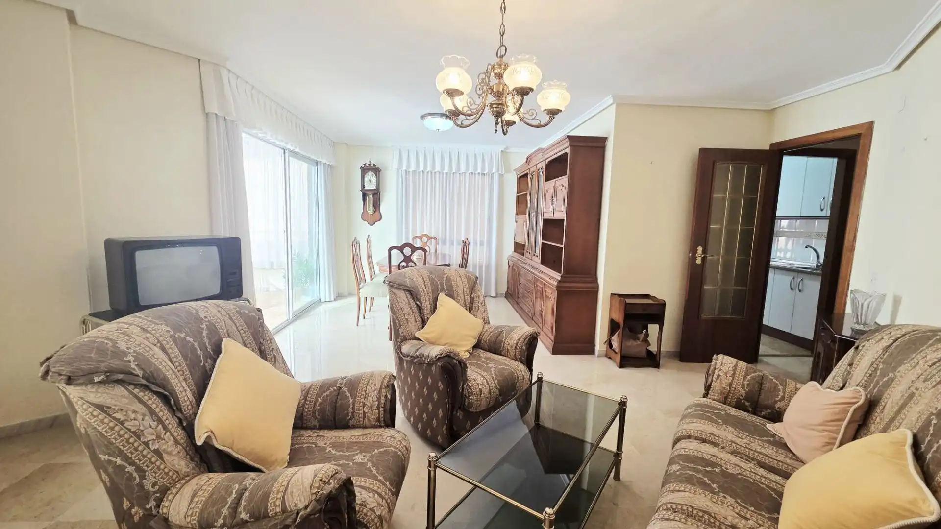 Wohnzimmer von Wohnung zum Verkauf in Benidorm mit Klimaanlage und Terrasse