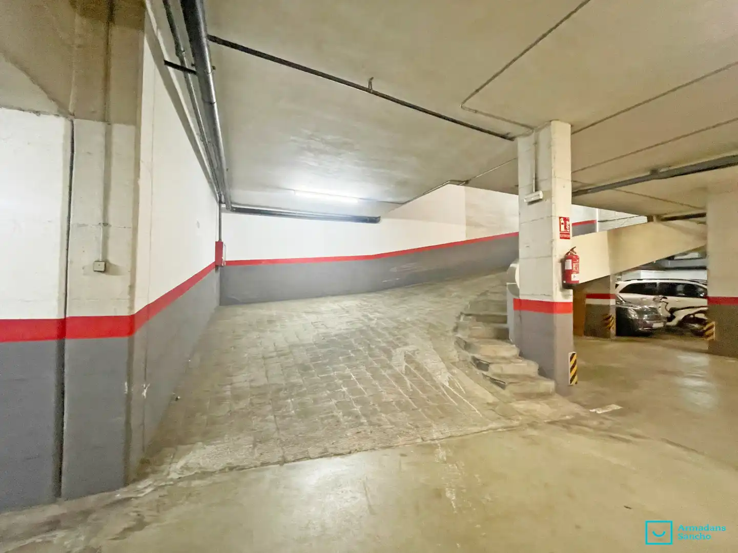 Parking of Study for rent in Barcelona  with Air Conditioner and Terrace