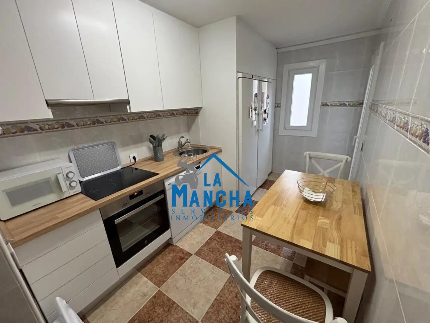 Cocina de Piso de alquiler en Albacete con Aire acondicionado, Calefacción y Amueblado