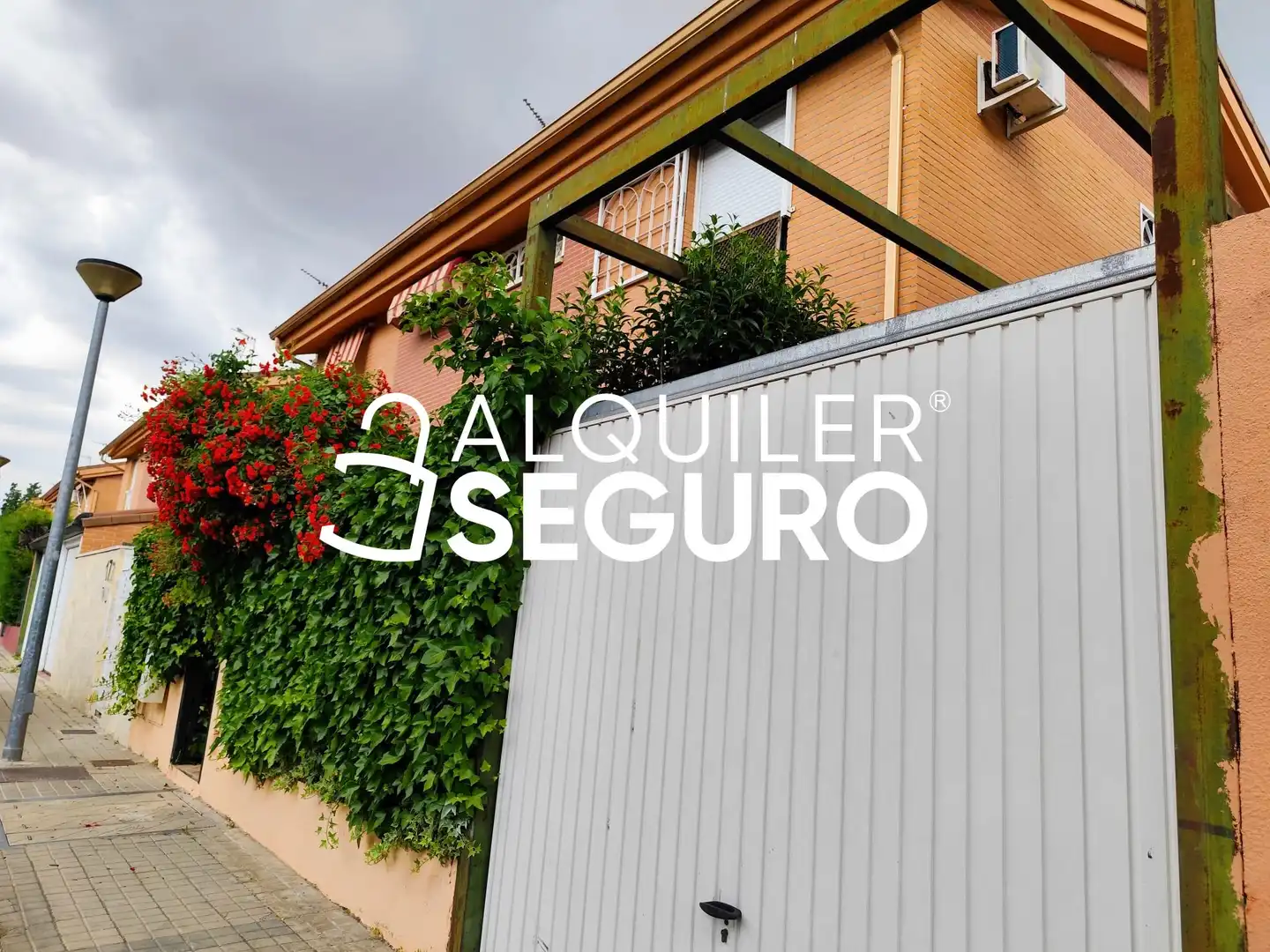 Exterior view of Houses for rent in Camarma de Esteruelas  with Air Conditioner, Heating and Terrace