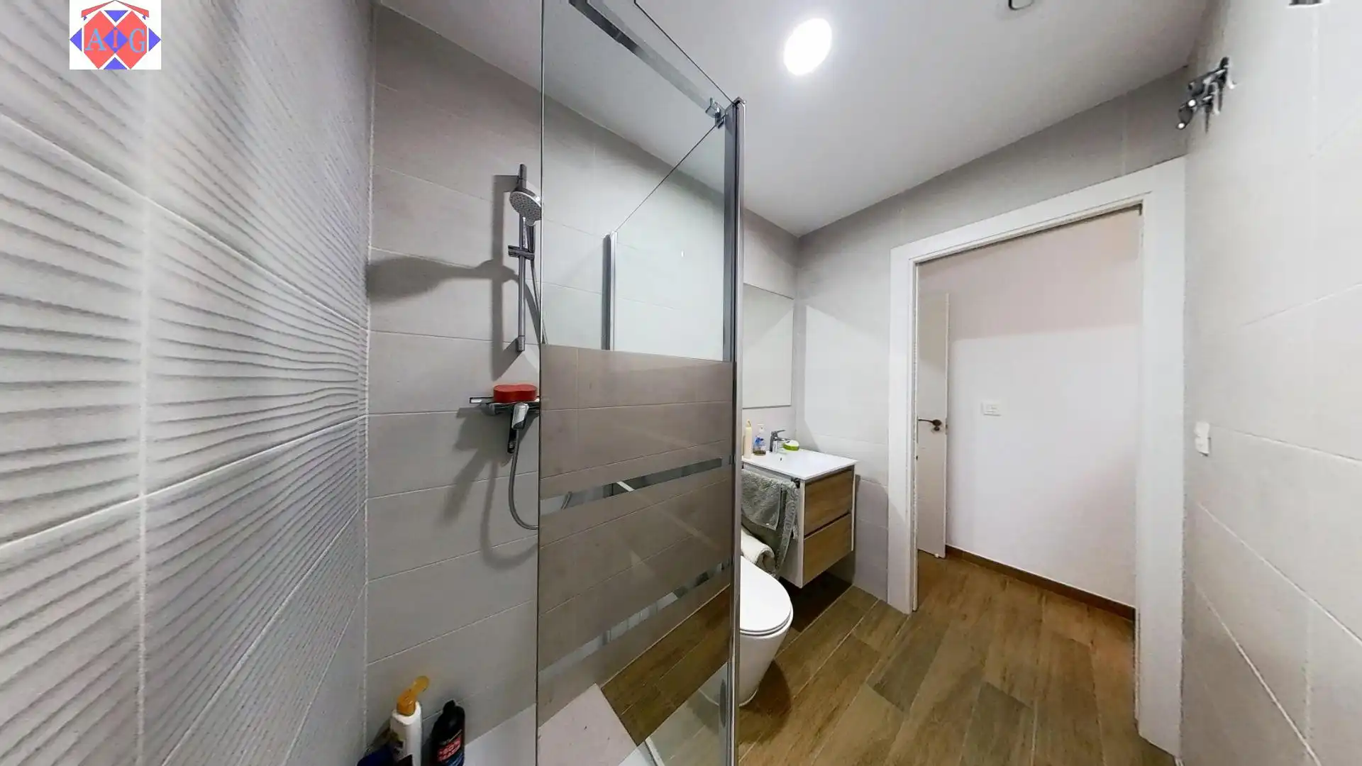 Baño de Piso en venta en Gualchos con Aire acondicionado, Calefacción y Terraza