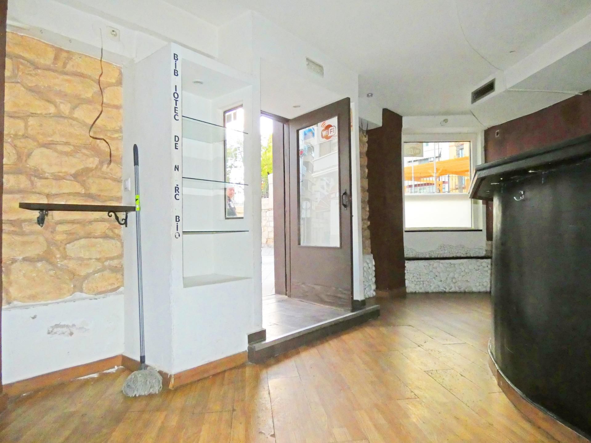 Premises for sale in Alicante / Alacant