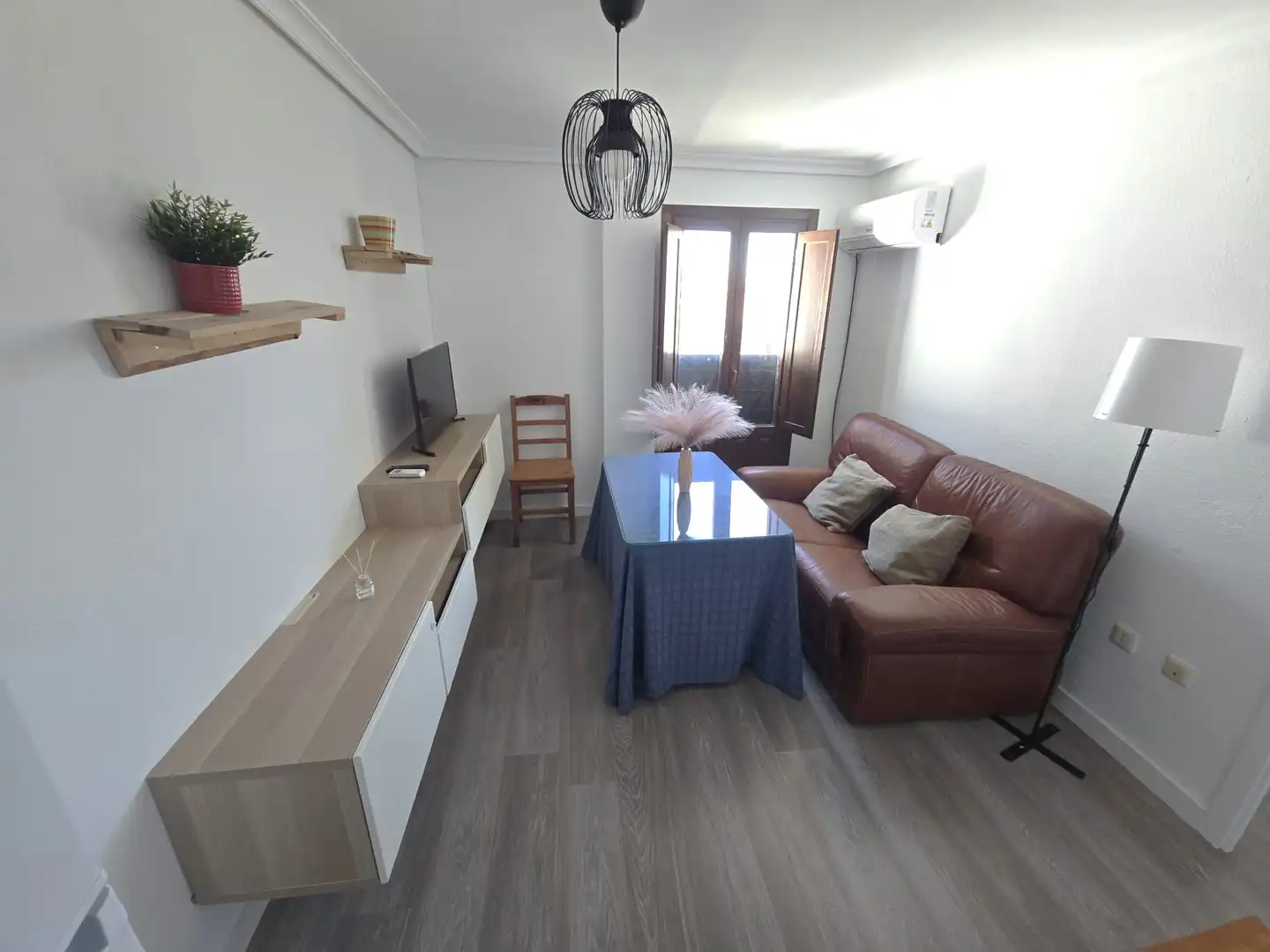 Wohnzimmer von Wohnungen zur Miete in Casco Antiguo