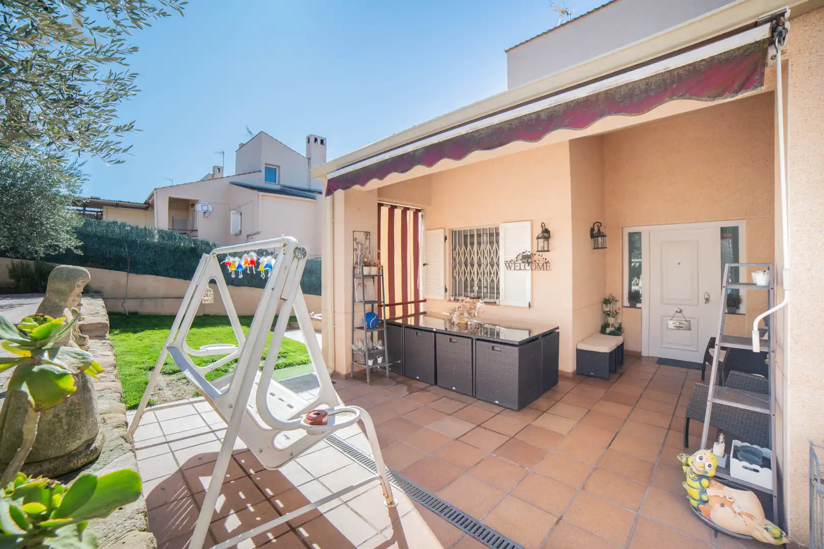 Garden of Single-family semi-detached for sale in Boadilla del Monte  with Air Conditioner, Heating and Private garden