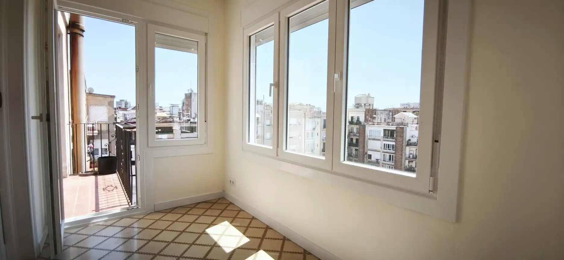 Bedroom of Flat for rent in Barcelona  with Air Conditioner, Terrace and Oven
