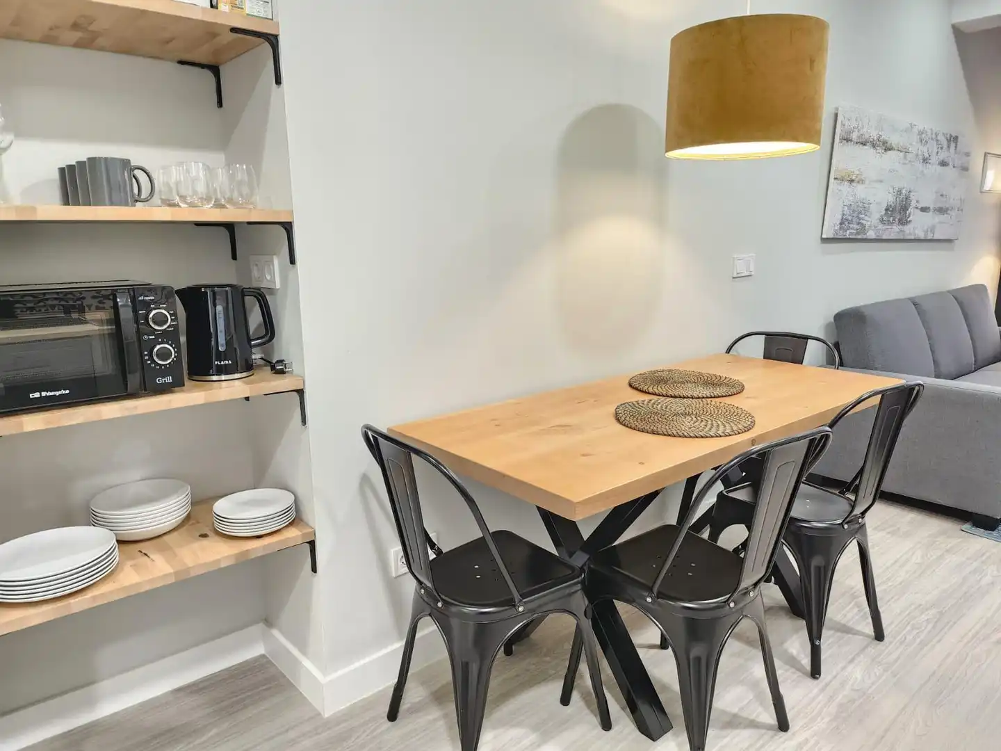 Comedor de Planta baja en venta en Valencia con Aire acondicionado, Terraza y Amueblado