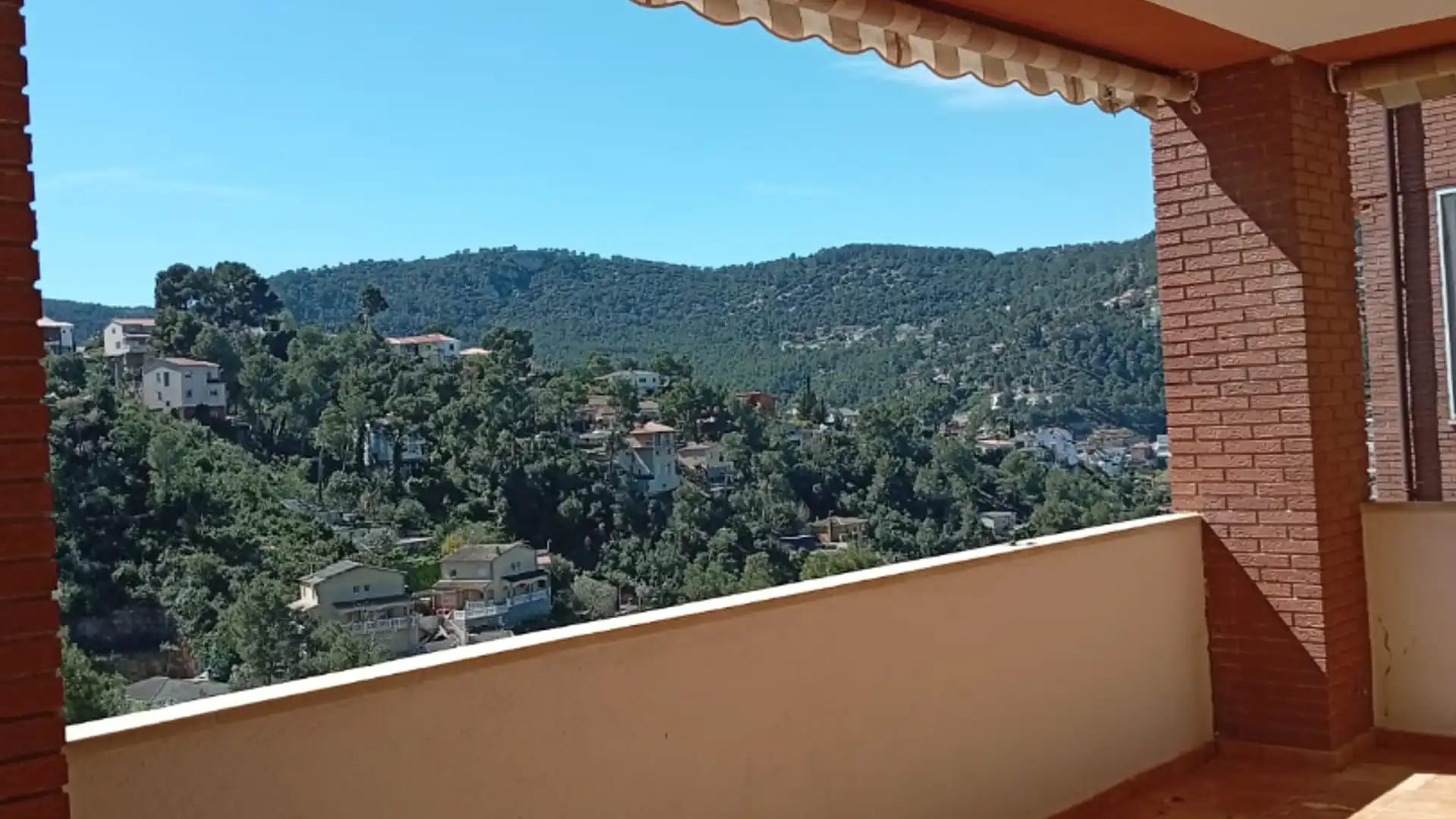 Terraza de Casa o chalet de alquiler en Vallirana con Aire acondicionado, Calefacción y Jardín privado