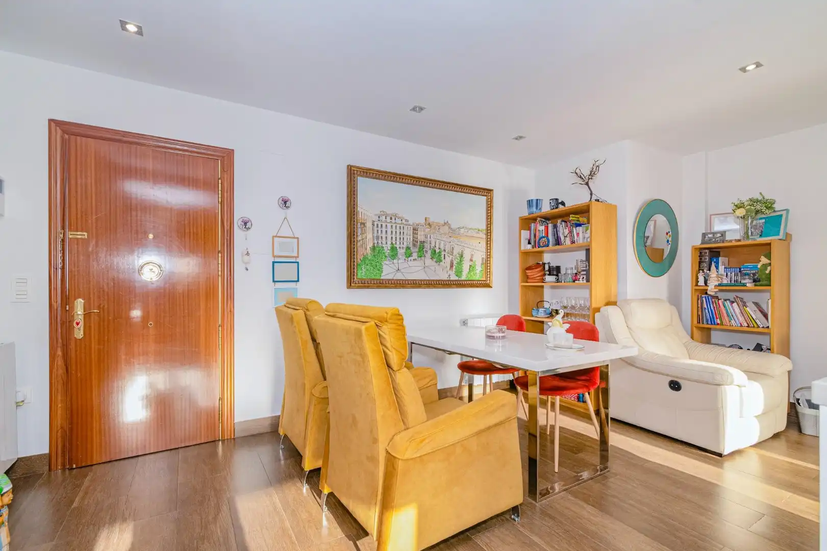 Comedor de Piso en venta en Granada con Aire acondicionado, Terraza y Amueblado