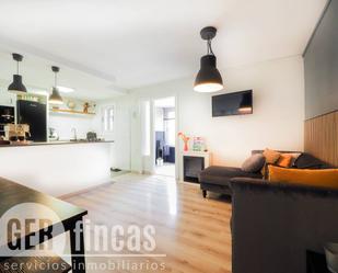 Living room of Flat for sale in Terrassa  with Parquet flooring and Balcony