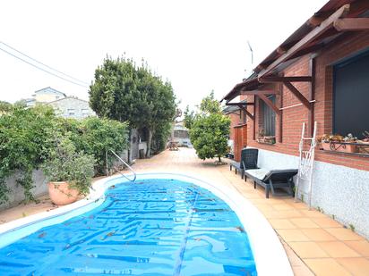 Piscina de Casa o xalet en venda en Masquefa amb Aire condicionat, Calefacció i Jardí privat