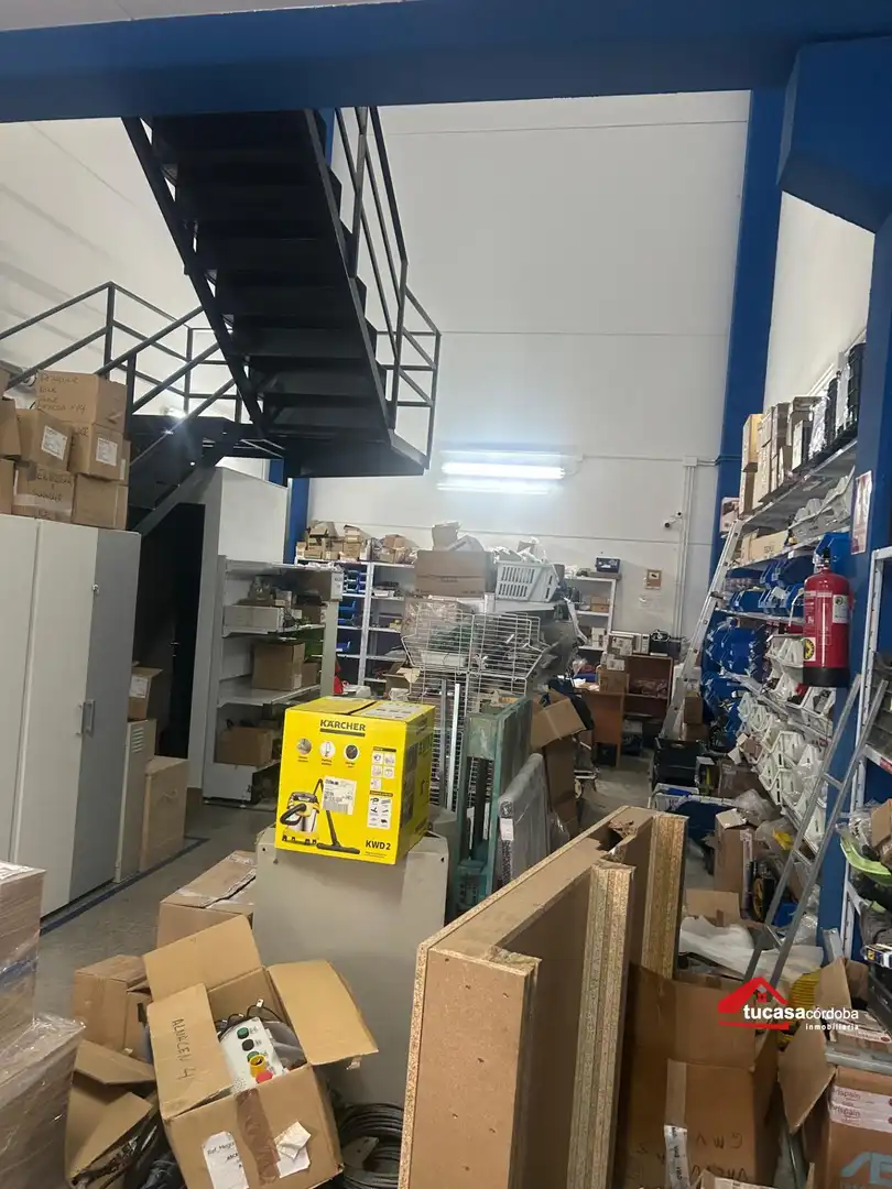 Nau industrial en venda a El Higuerón