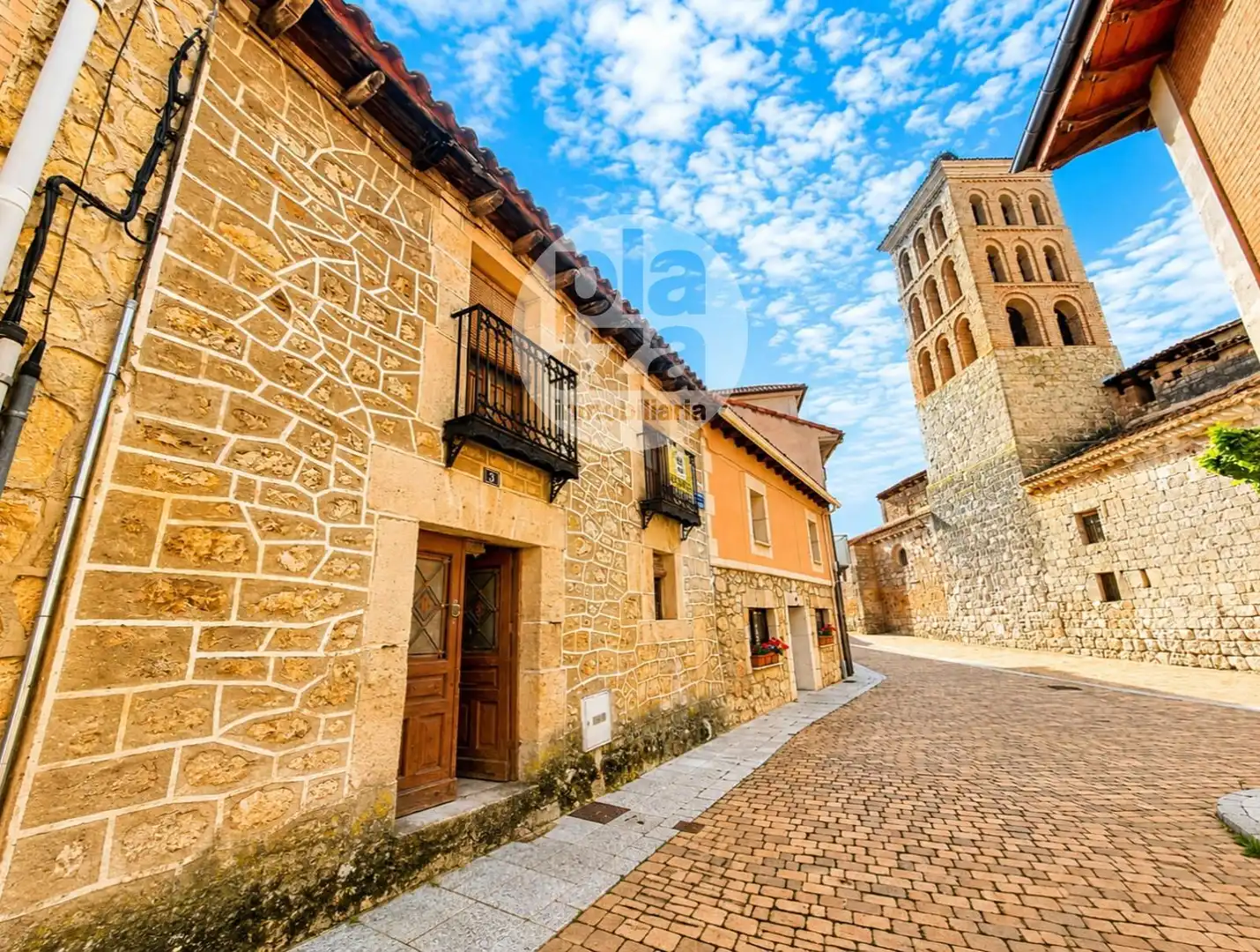Vista exterior de Casa o xalet en venda en Arcos amb Jardí privat