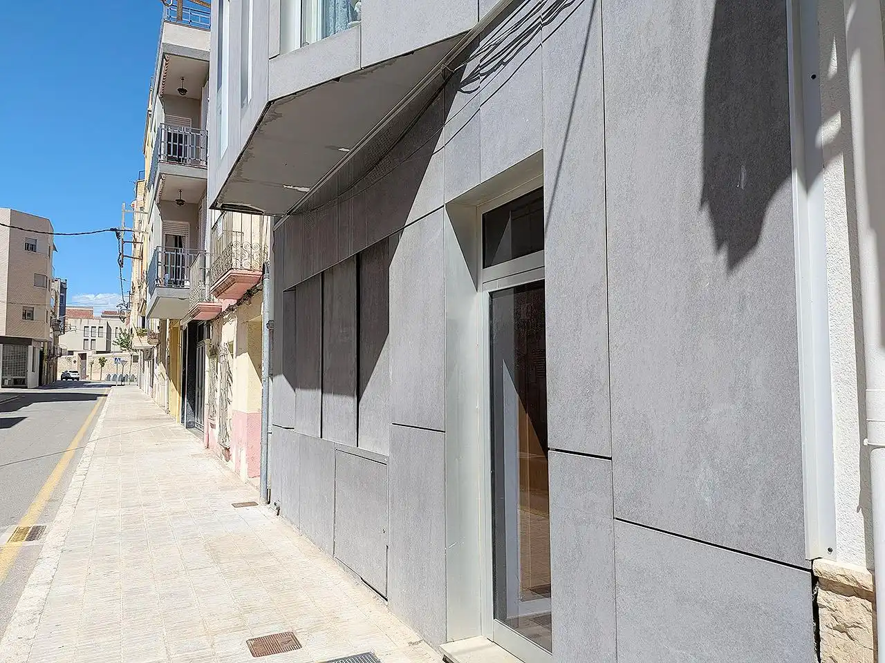 Außenansicht von Maisonette zum Verkauf in Ulldecona mit Klimaanlage, Terrasse und Alarm