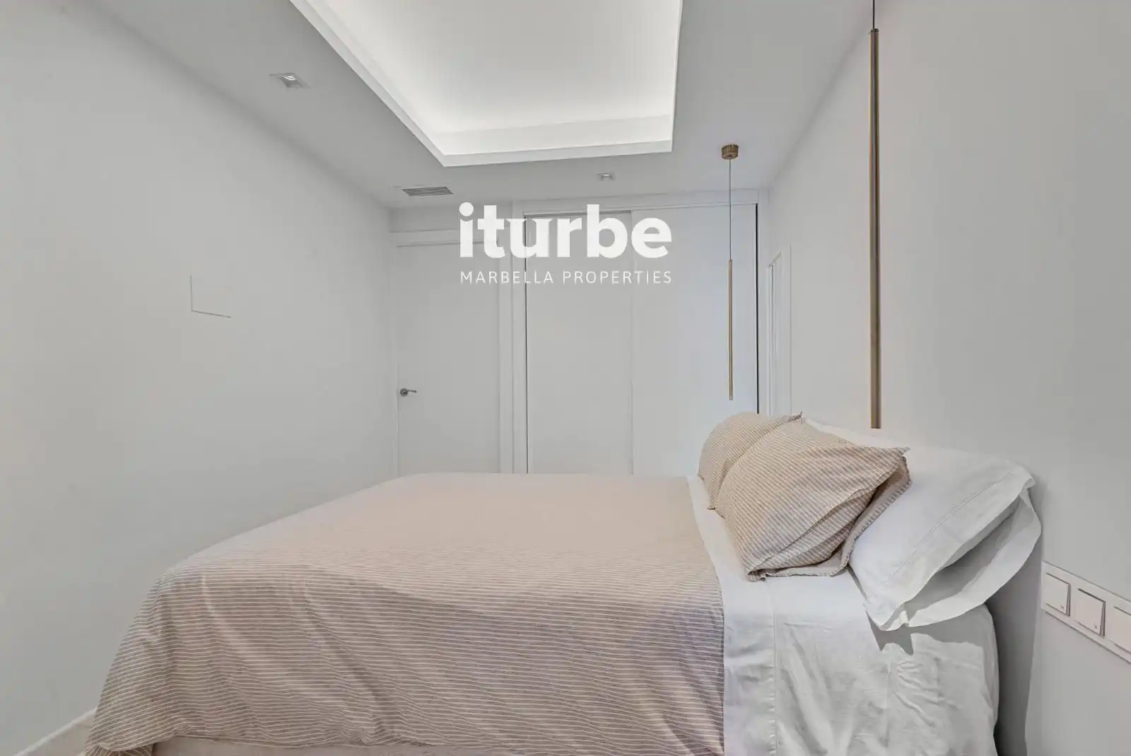 Habitación de Piso en venta en Marbella con Aire acondicionado y Alarma