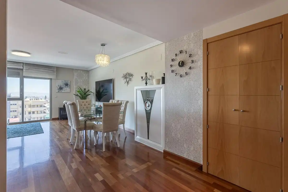 Comedor de Piso en venta en Granada con Aire acondicionado y Calefacción