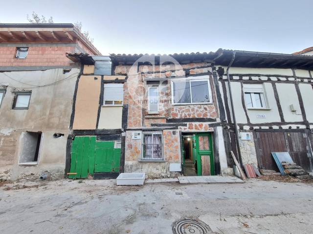 Casa-chalet en Venta en Cantarranas en Arraya de Oca