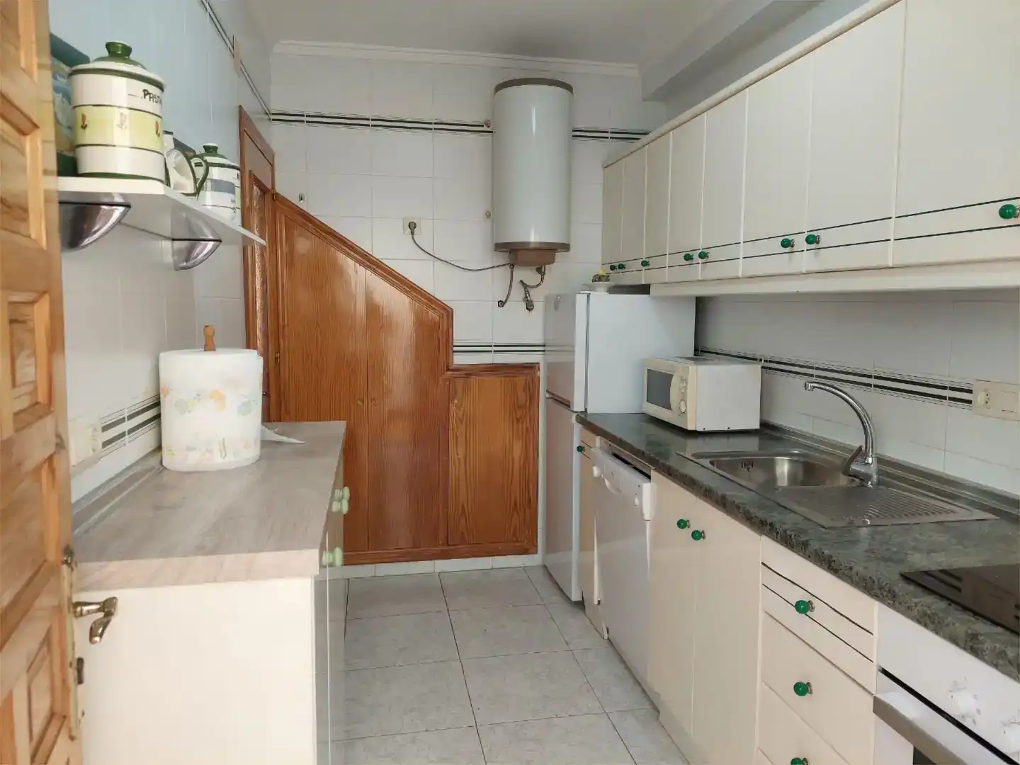 Cuina de Casa o xalet en venda en La Manga del Mar Menor amb Piscina