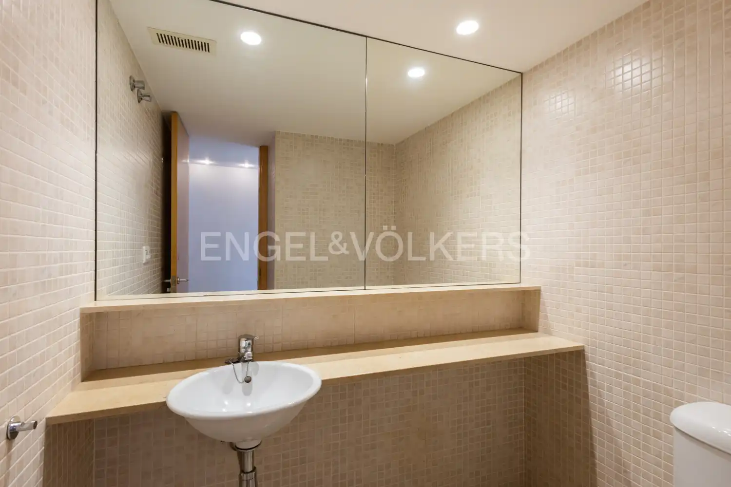 Bany de Àtic de lloguer en Valencia amb Aire condicionat, Calefacció i Parquet