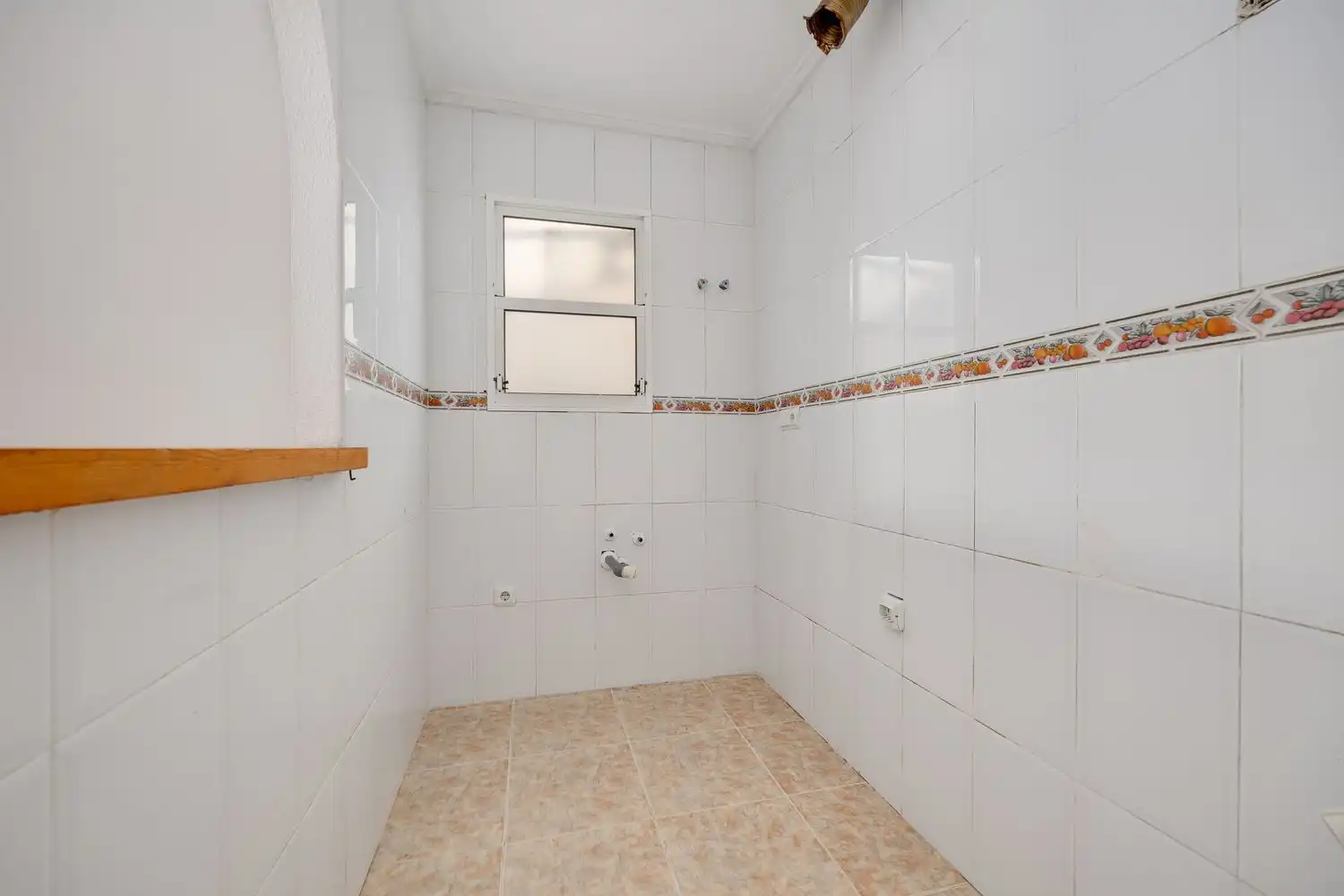 Bany de Planta baixa en venda en Torrevieja amb Terrassa