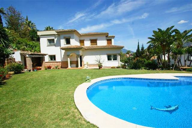 Casa-chalet en Venta en Casco Antiguo