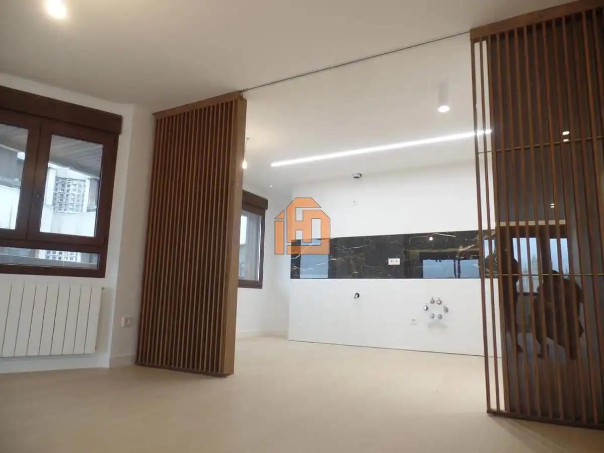 Piso con ascensor en venta en Calle Padre Isla, imagen 5