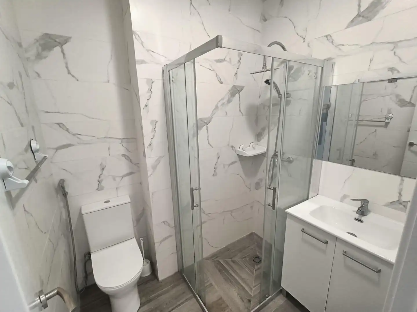 Baño de Planta baja en venta en Barcelona