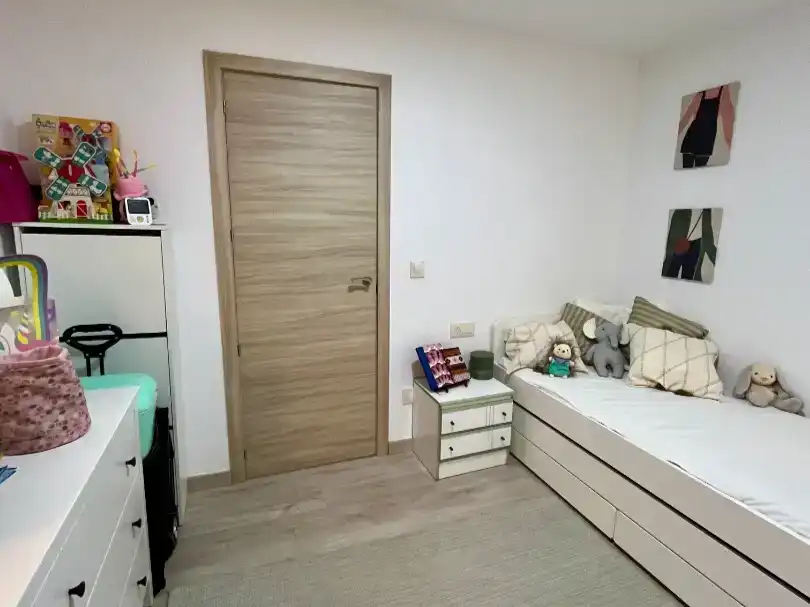 Schlafzimmer von Wohnungen zur Miete in Arzúa mit Parkett, Möbliert und Balkon
