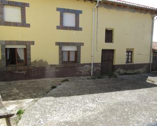 Exterior view of House or chalet for sale in Prádanos de Ojeda