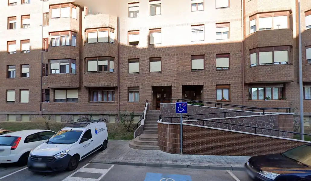 Pis en venda a Calle Ría de Solía