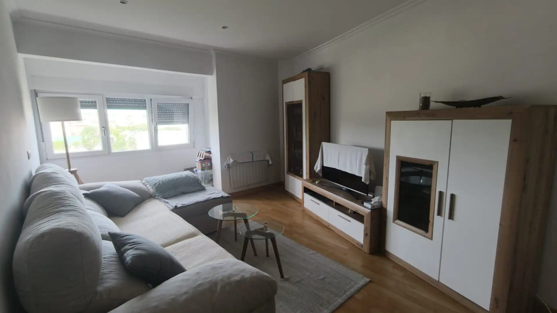 Wohnzimmer von Wohnung zum Verkauf in Avilés mit Heizung und Parkett