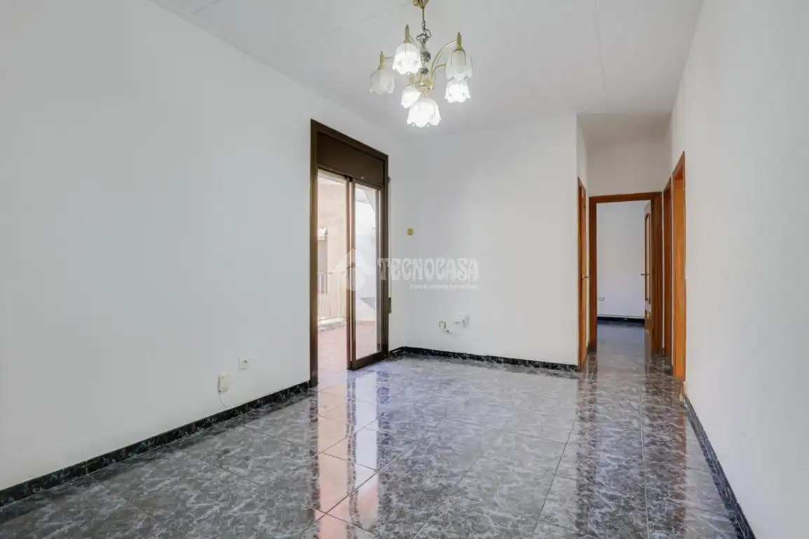 Casa adosada en venta en Montcada i Reixac con Calefacción y Balcón
