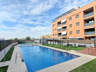 Wohnung mit Pool zum Verkauf in Avenida de Clara Campoamor