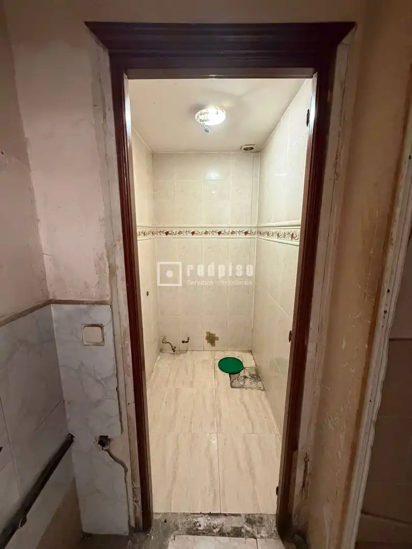 Baño de Local en venta en Alcalá de Henares con Terraza
