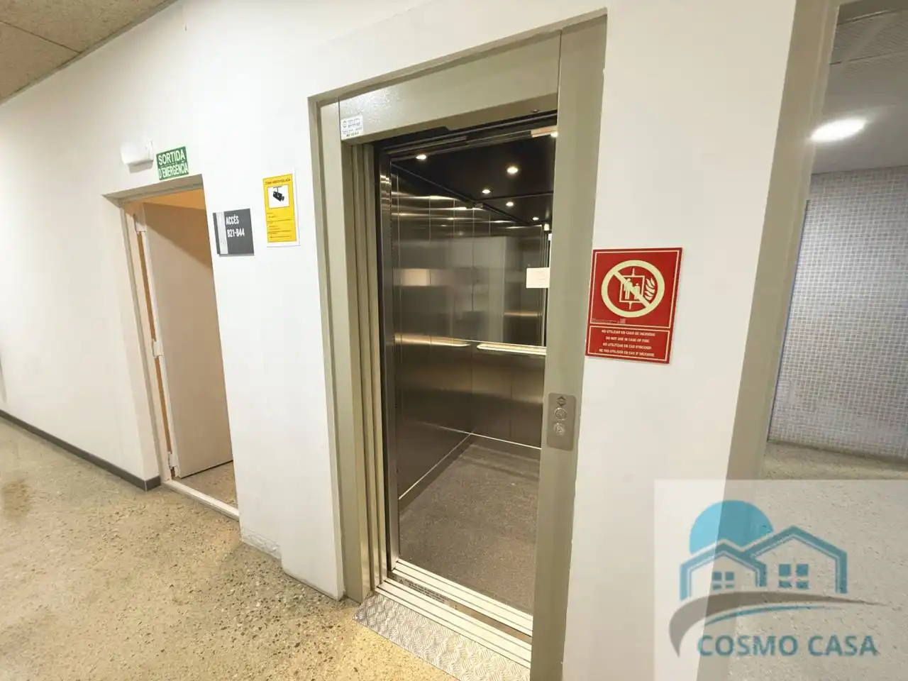 Büro zur Miete in Reus mit Klimaanlage und Alarm