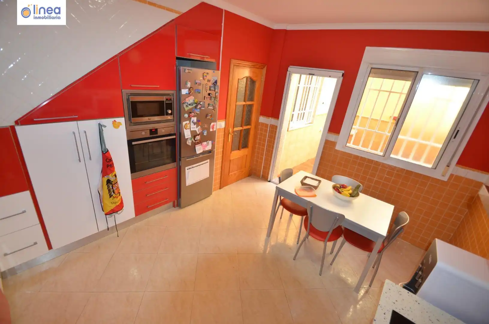 Casa adosada en venta en Calle ANGEL CARA, La Mojonera