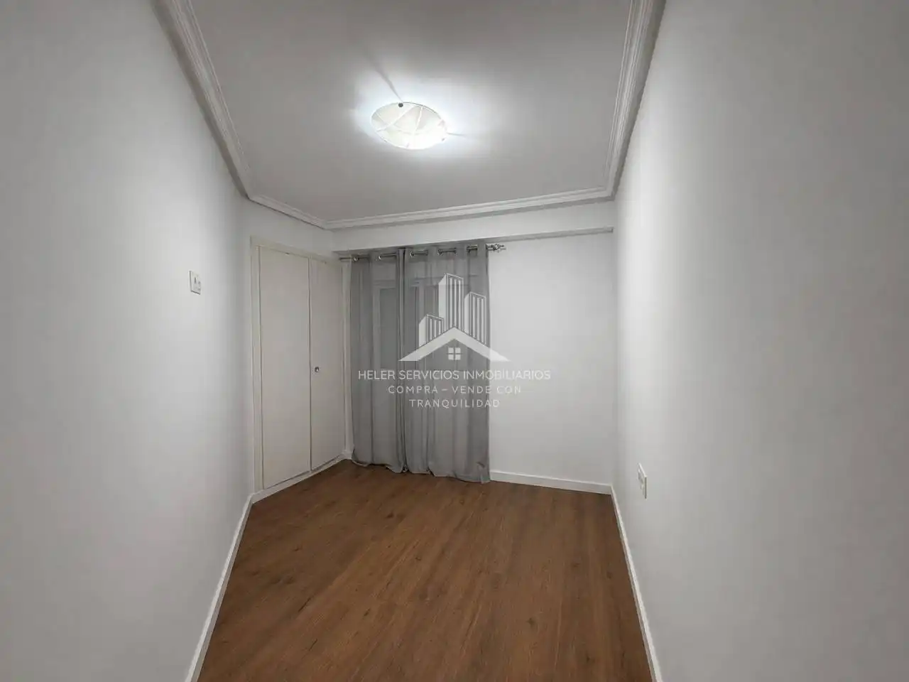 Piso con terraza en venta en Plaza Dolçainer de Tales, imagen 8