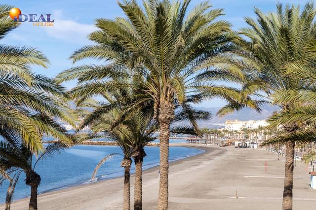 Local comercial en Venta en Paseo Marítimo en Playa de Granada