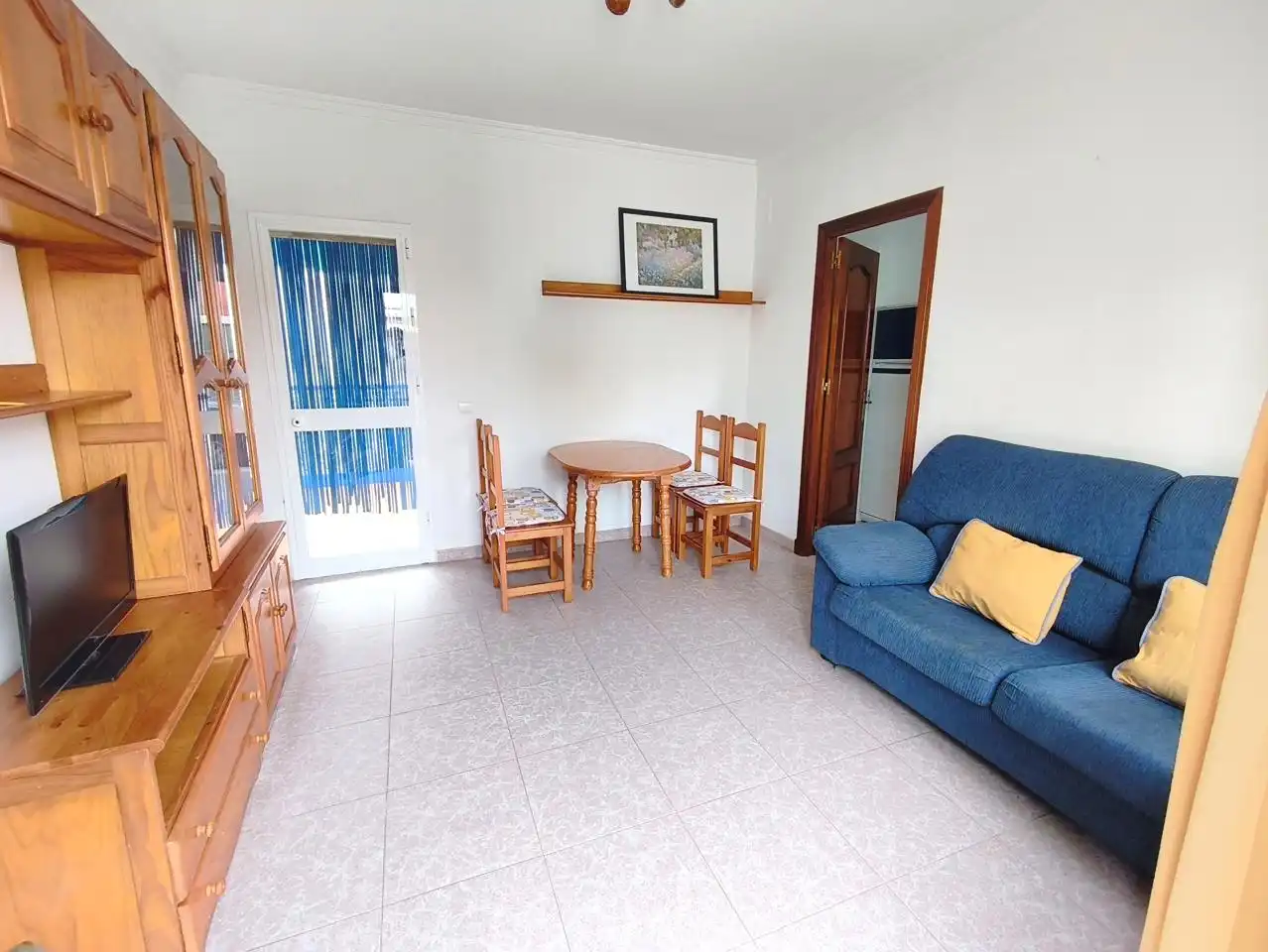 Wohnzimmer von Einfamilien-Reihenhaus zum Verkauf in Chipiona