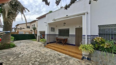 Chalet independiente con jardin y piscina en Mas Alba