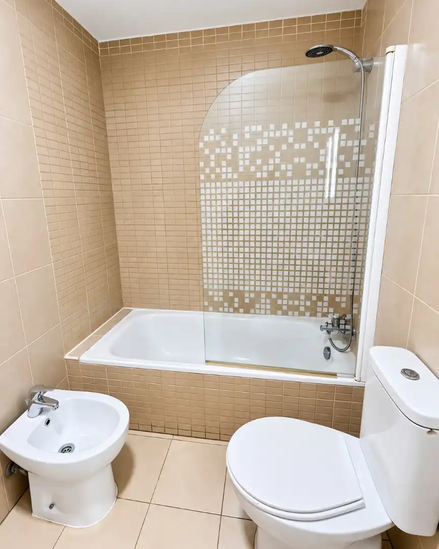 Bathroom of Flat for sale in Cigales, Valladolid