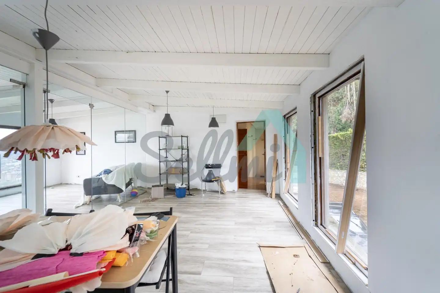 Sala de estar de Casa o chalet en venta en Oviedo  con Calefacción, Jardín privado y Parquet