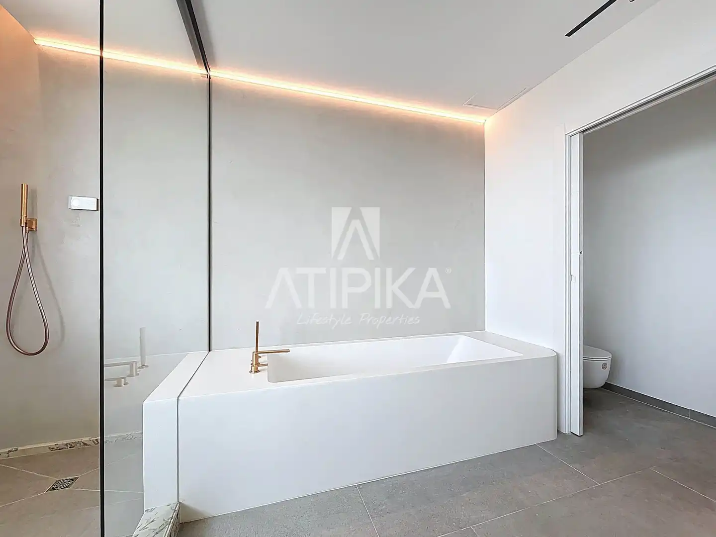 Bathroom of Houses for rent in Castelldefels  with Air Conditioner, Heating and Terrace