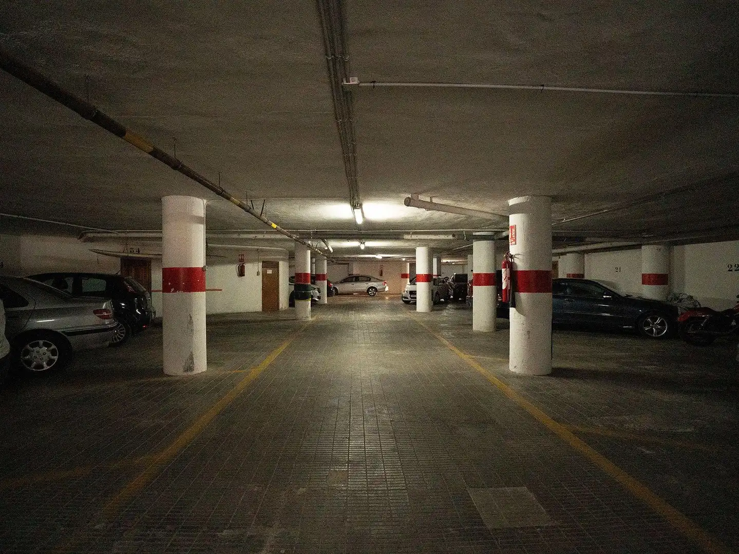 Parking de Piso en venta en Alicante / Alacant con Jardín privado y Trastero