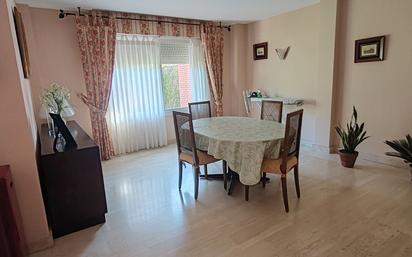 Esszimmer von Haus oder Chalet zum verkauf in Las Rozas de Madrid mit Klimaanlage und Terrasse