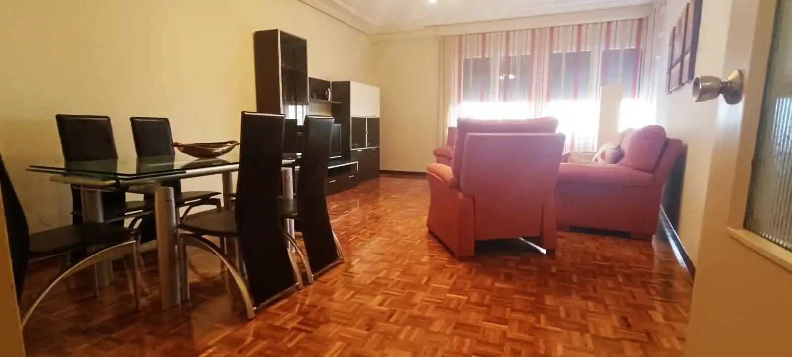 Sala d'estar de Pis en venda en Zamora Capital  amb Calefacció i Parquet